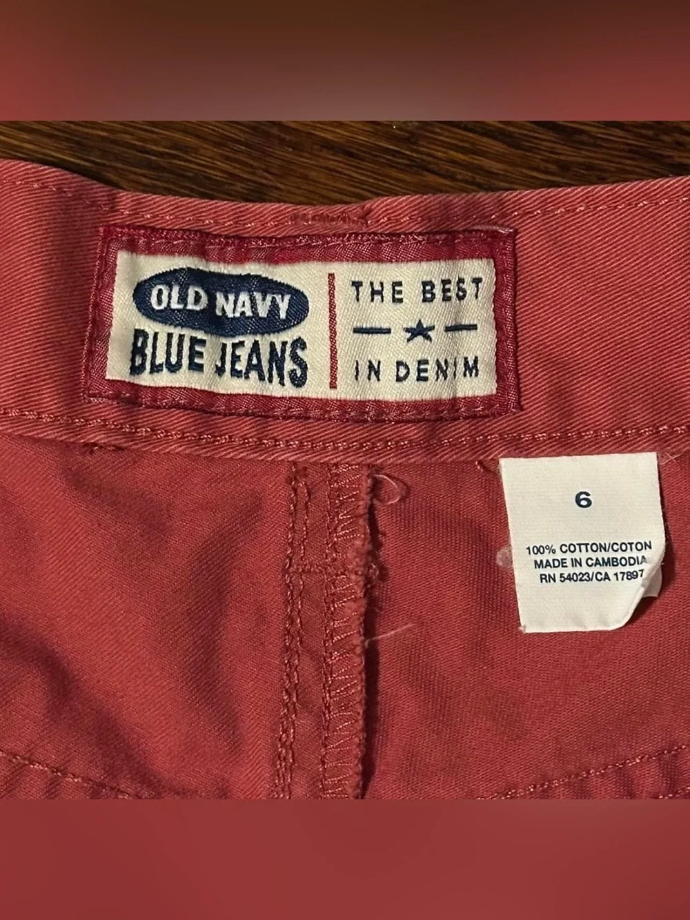 Women’s Y2K 2000’s Old Navy Red Coral Denim Shorts Size 6